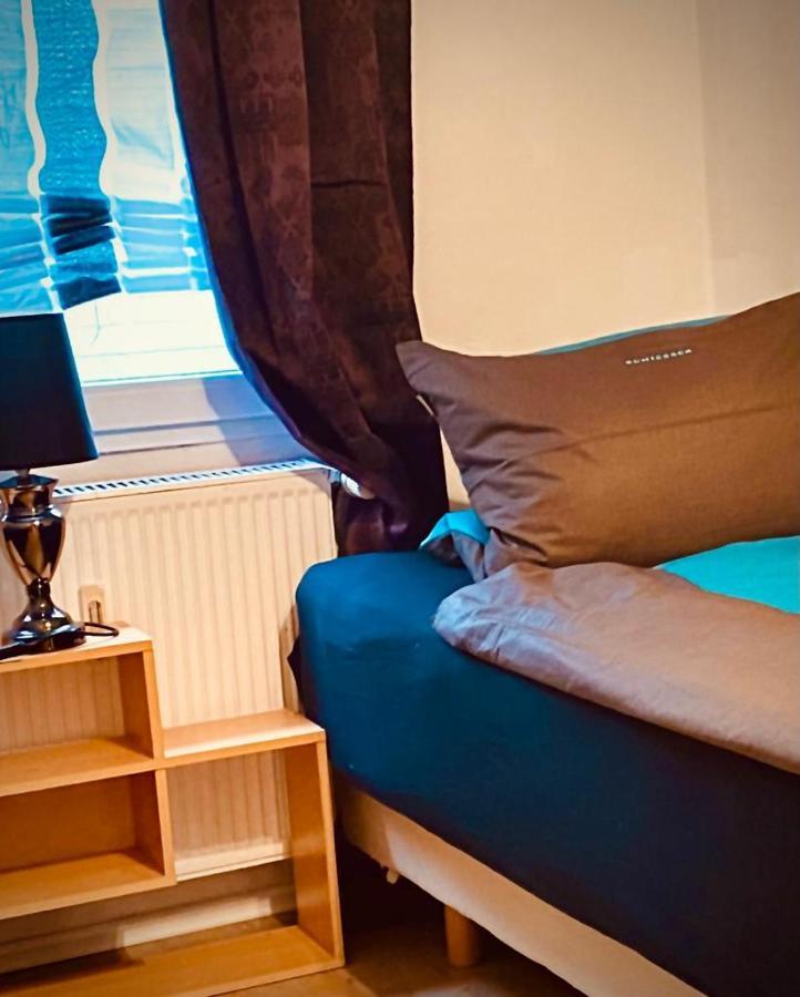 Gaestehaus Ehringhausen 63 Remscheid Bagian luar foto